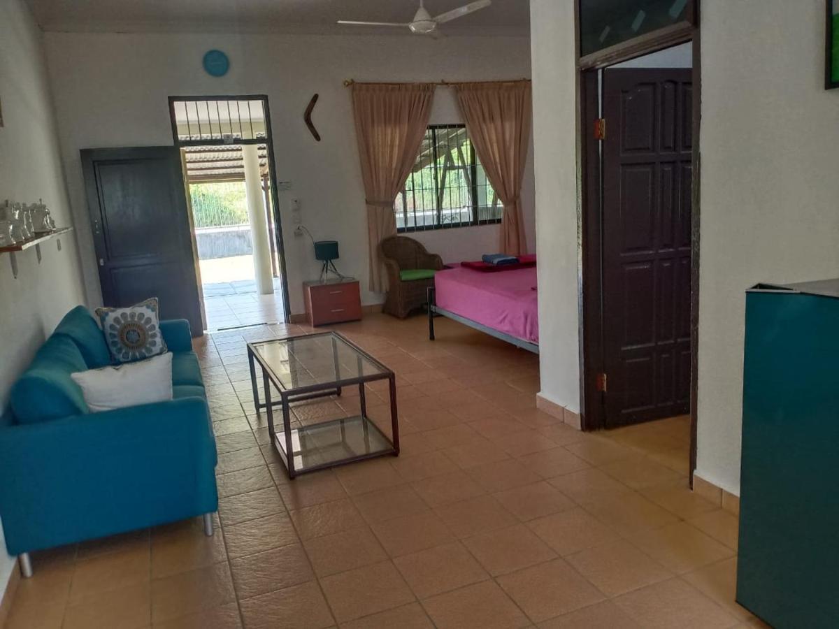 Mb Camp Singkil Hotel Gosongtelaga Kültér fotó