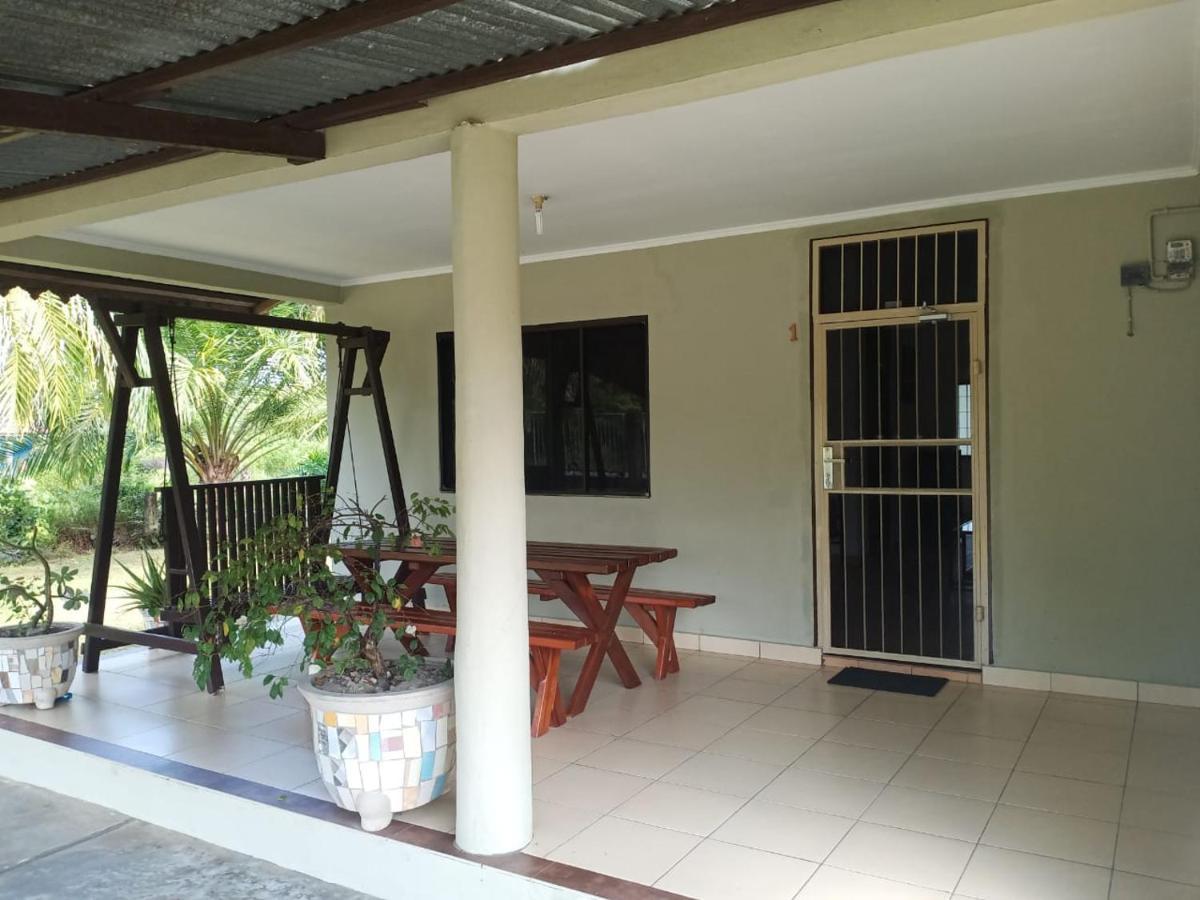 Mb Camp Singkil Hotel Gosongtelaga Kültér fotó