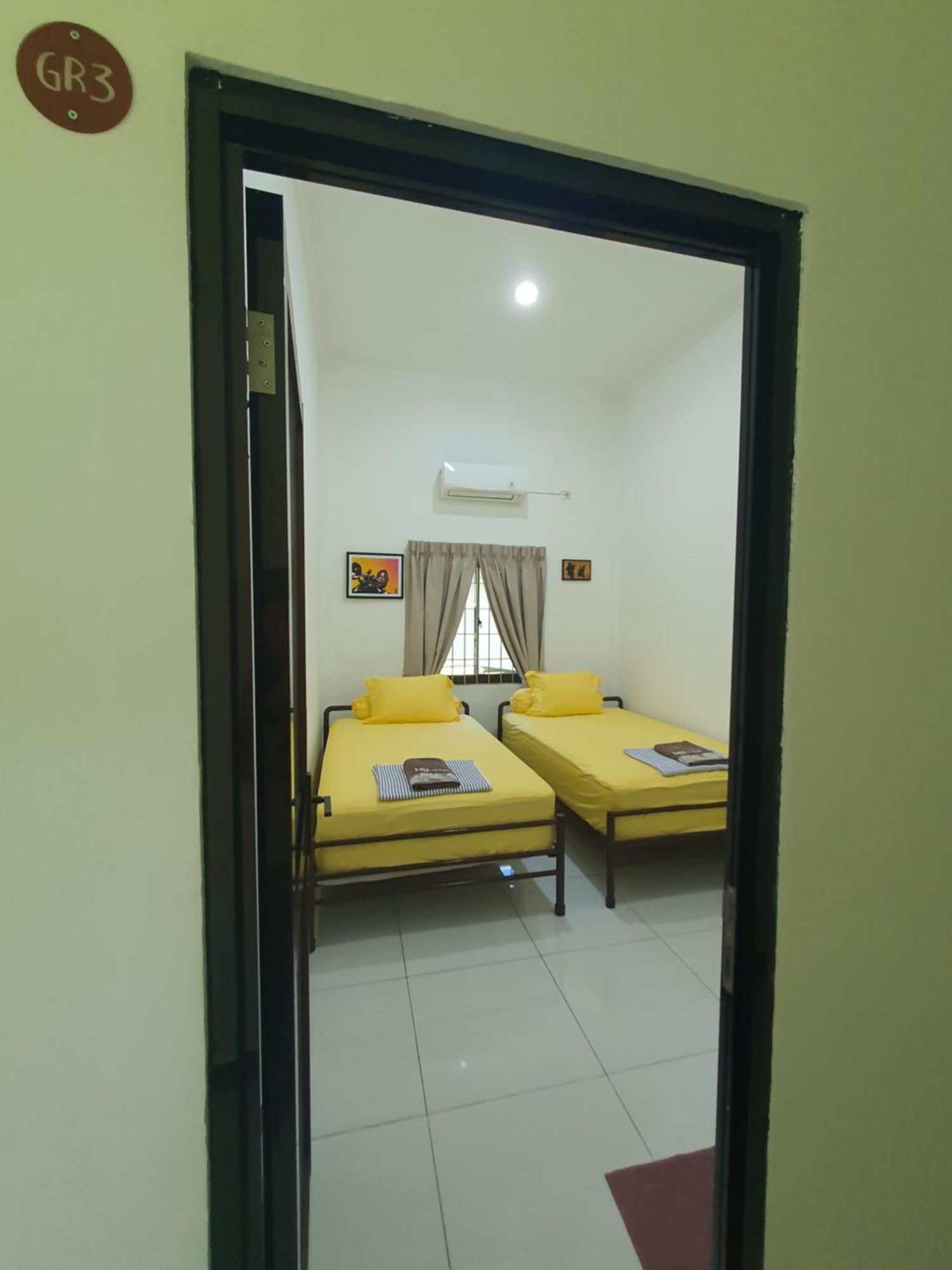 Mb Camp Singkil Hotel Gosongtelaga Kültér fotó