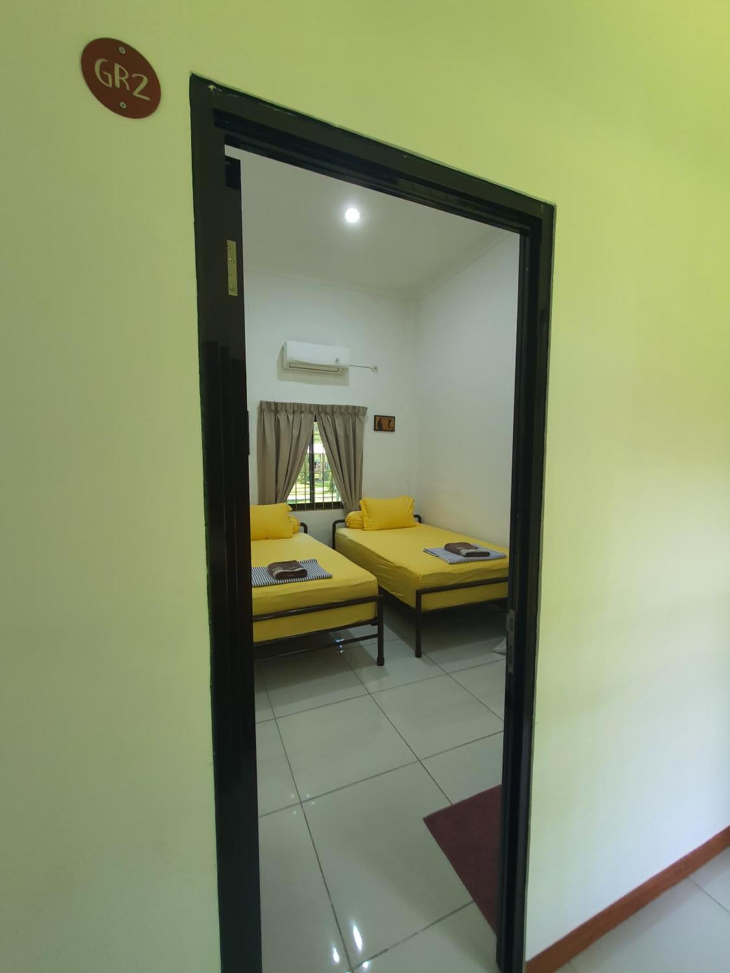 Mb Camp Singkil Hotel Gosongtelaga Kültér fotó