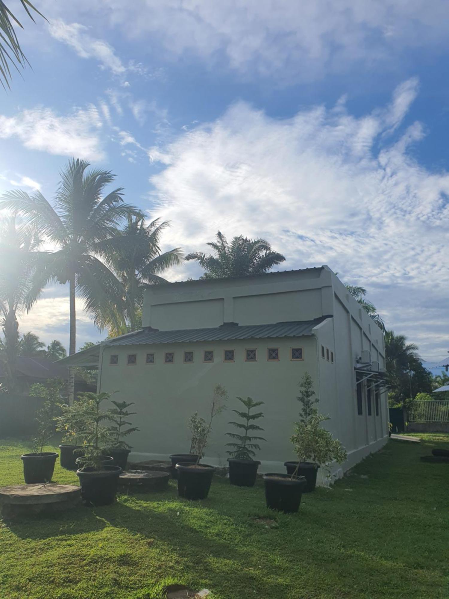 Mb Camp Singkil Hotel Gosongtelaga Kültér fotó